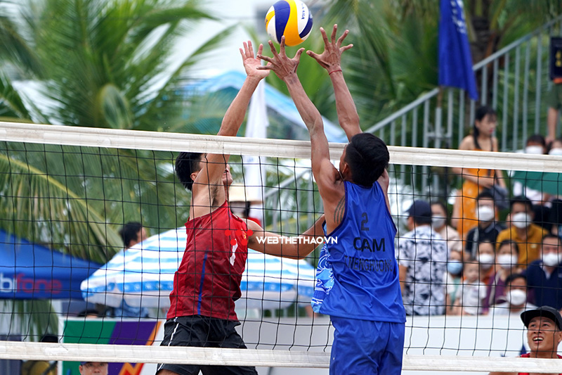 Bóng chuyền bãi biển Việt Nam toàn thắng ngày mở màn SEA Games 31
