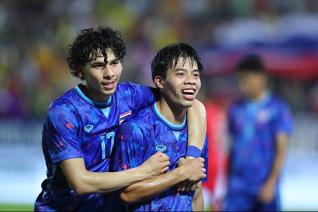 Kết quả U23 Thái Lan 1-0 U23 Lào: Chật vật chiếm ngôi đầu