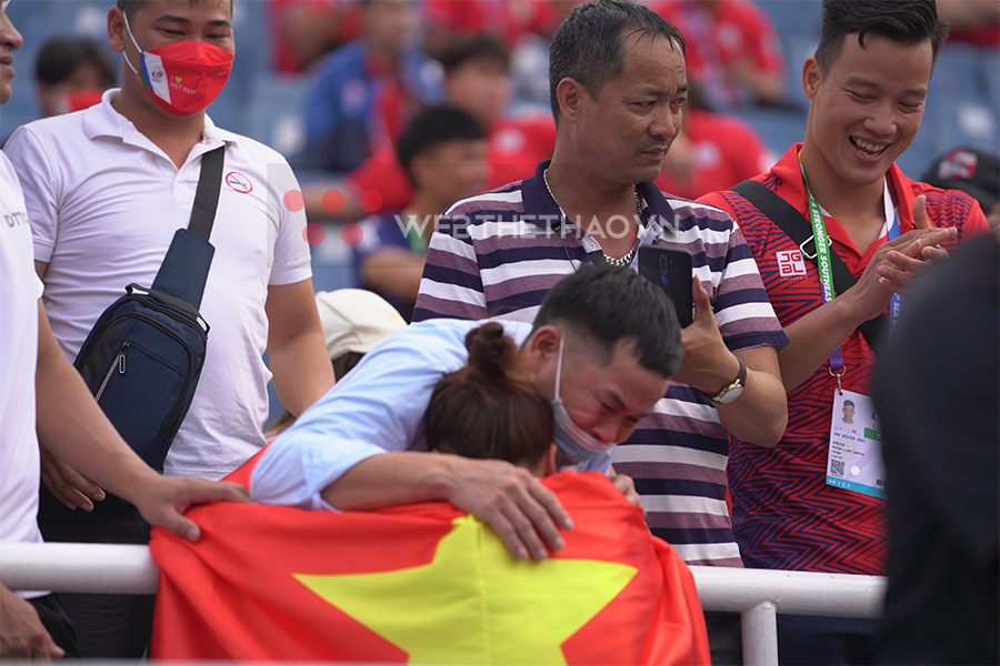 Lò Thị Hoàng giành tấm HCV ném lao lịch sử, phá kỷ lục SEA Games tồn tại suốt 15 năm Lò Thị Hoàng giành tấm HCV ném lao lịch sử, phá kỷ lục SEA Games tồn tại suốt 15 năm