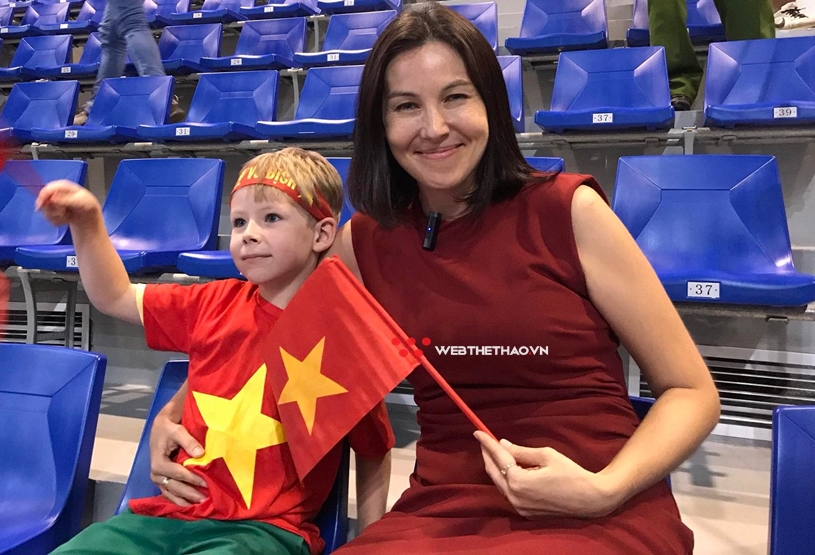 Những CĐV đặc biệt chứng kiến bóng chuyền nữ Việt Nam vào Chung kết SEA Games 31