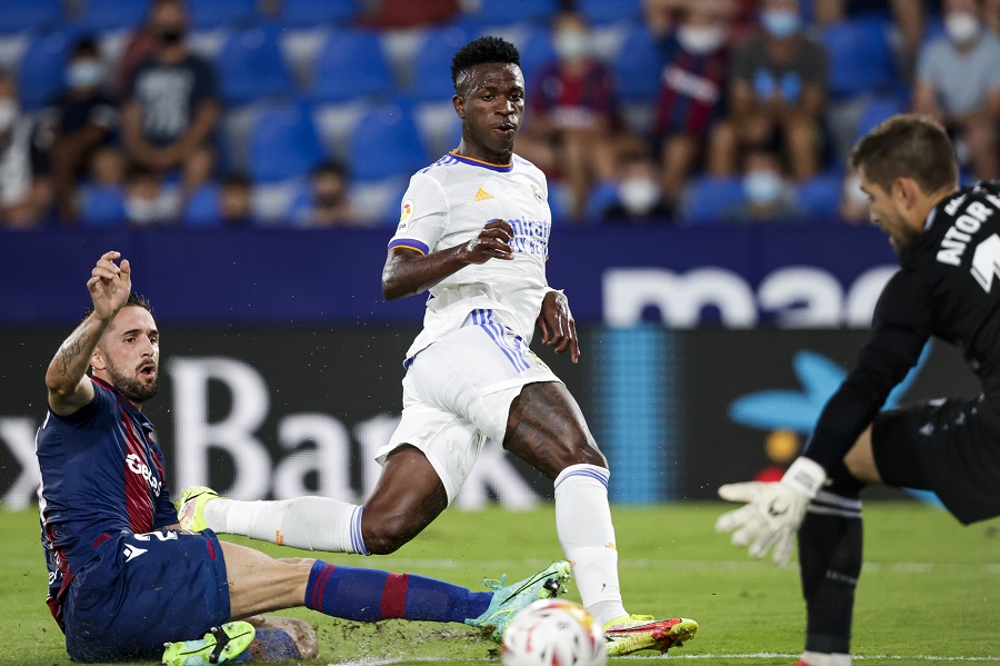 Nhận định Real Madrid vs Real Betis: Gã khổng lồ ngủ quên
