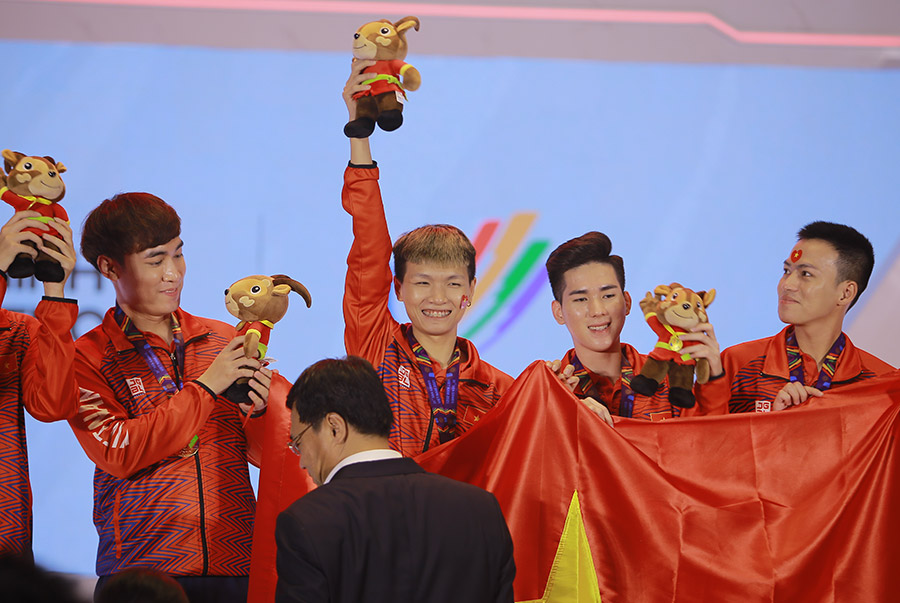 Bùng nổ trong ngày thi đấu cuối, Esports Việt Nam đứng nhất toàn đoàn tại SEA Games 31