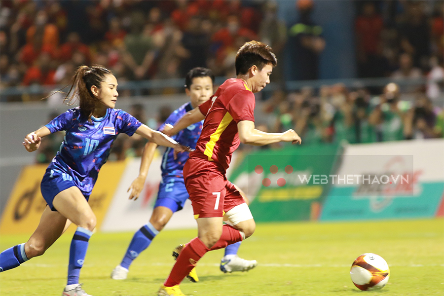 Chưa đá, nữ Vi&ecirc;̣t Nam c&acirc;̀m chắc vé vào bán k&ecirc;́t, Thái Lan lo s&ocirc;́t vó giải Đ&ocirc;ng Nam Á 2022