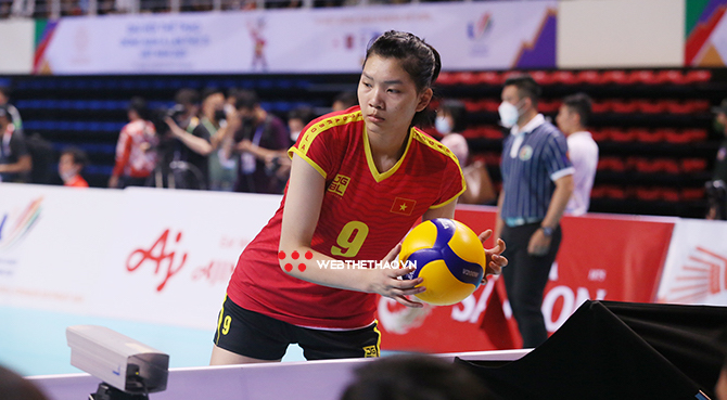 CLB bóng chuyền Hóa chất Đức Giang thưởng nhà cho 2 VĐV tham dự SEA Games 31