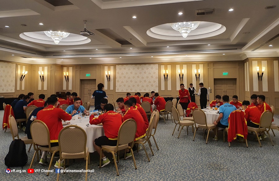 U23 Việt Nam đã đến Uzbekistan, sẵn sàng nghênh chiến U23 Thái Lan