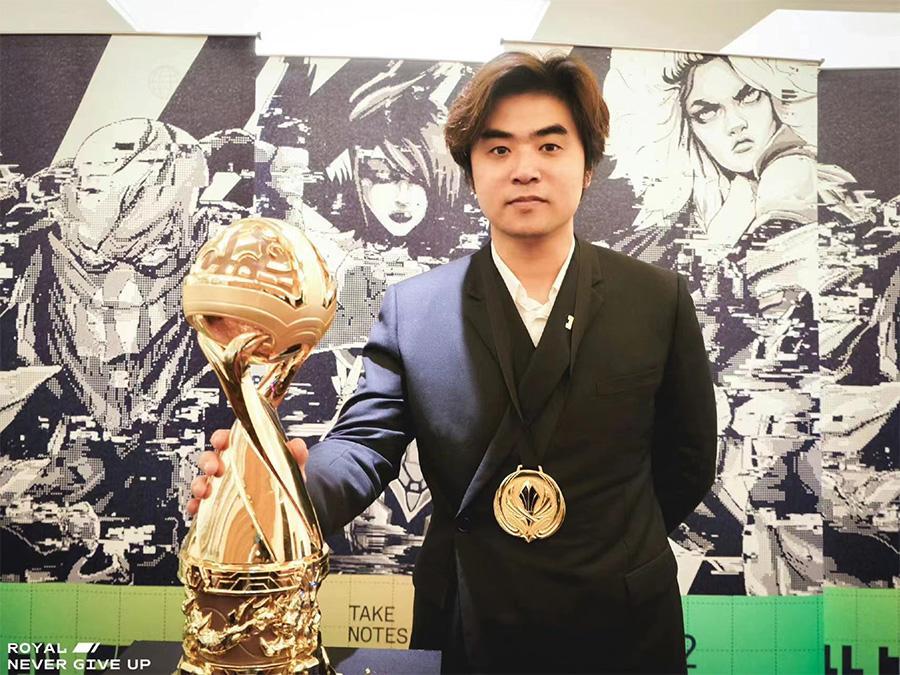 Thầy cũ của SofM giành danh hiệu Grand Slam lịch sử với chức vô địch MSI 2022