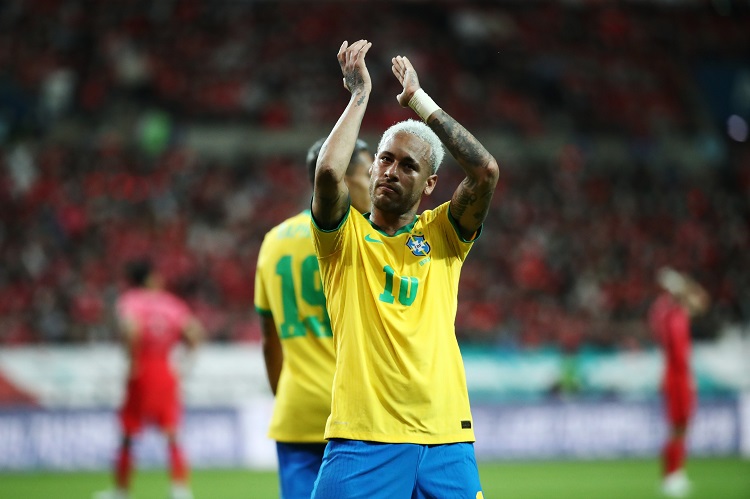 Neymar cách Pele 4 bàn trong danh sách Vua phá lưới tuyển Brazil