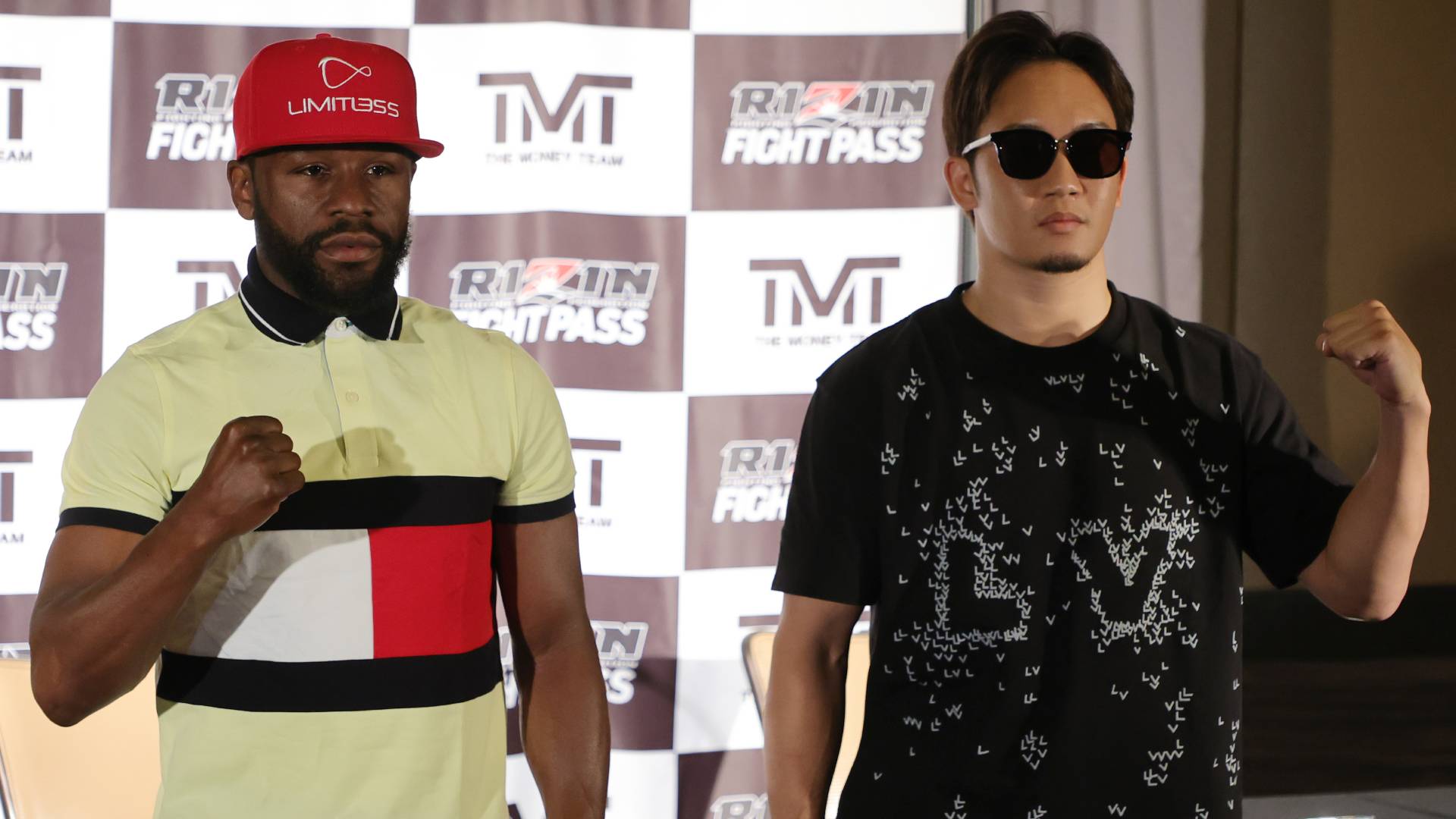 Floyd Mayweather đụng độ nhà vô địch MMA Nhật Bản Mikuru Asakura trong tháng 9