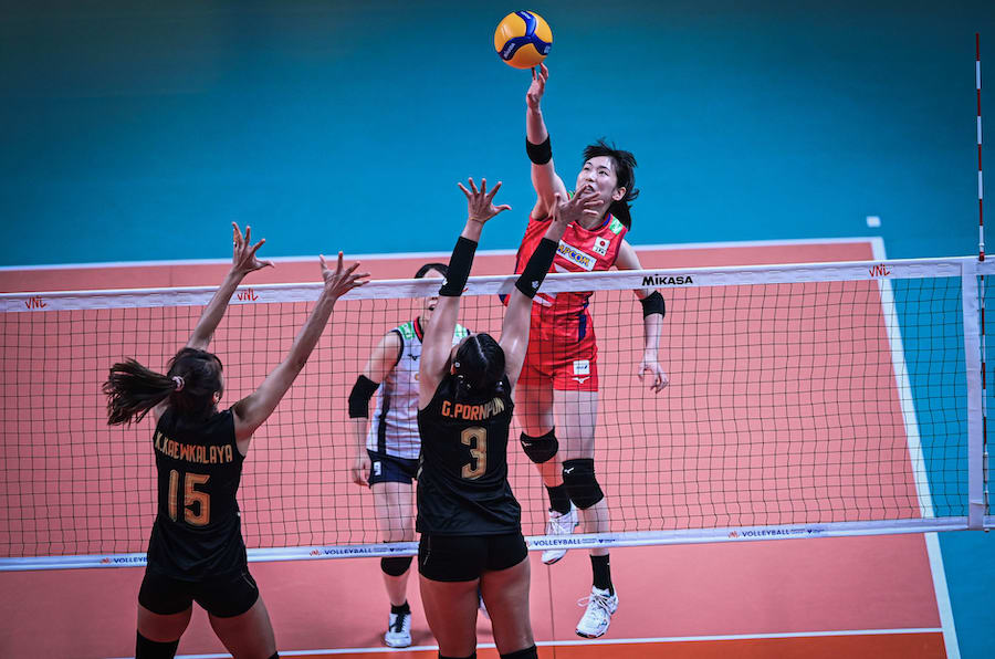 Đè bẹp Thái Lan, bóng chuyền nữ Nhật Bản vẫn "độc cô cầu bại" tại VNL 2022
