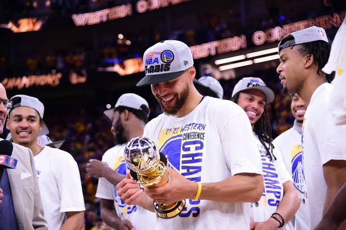 Kết quả chung kết NBA 2022: Golden State Warriors giành chức vô địch