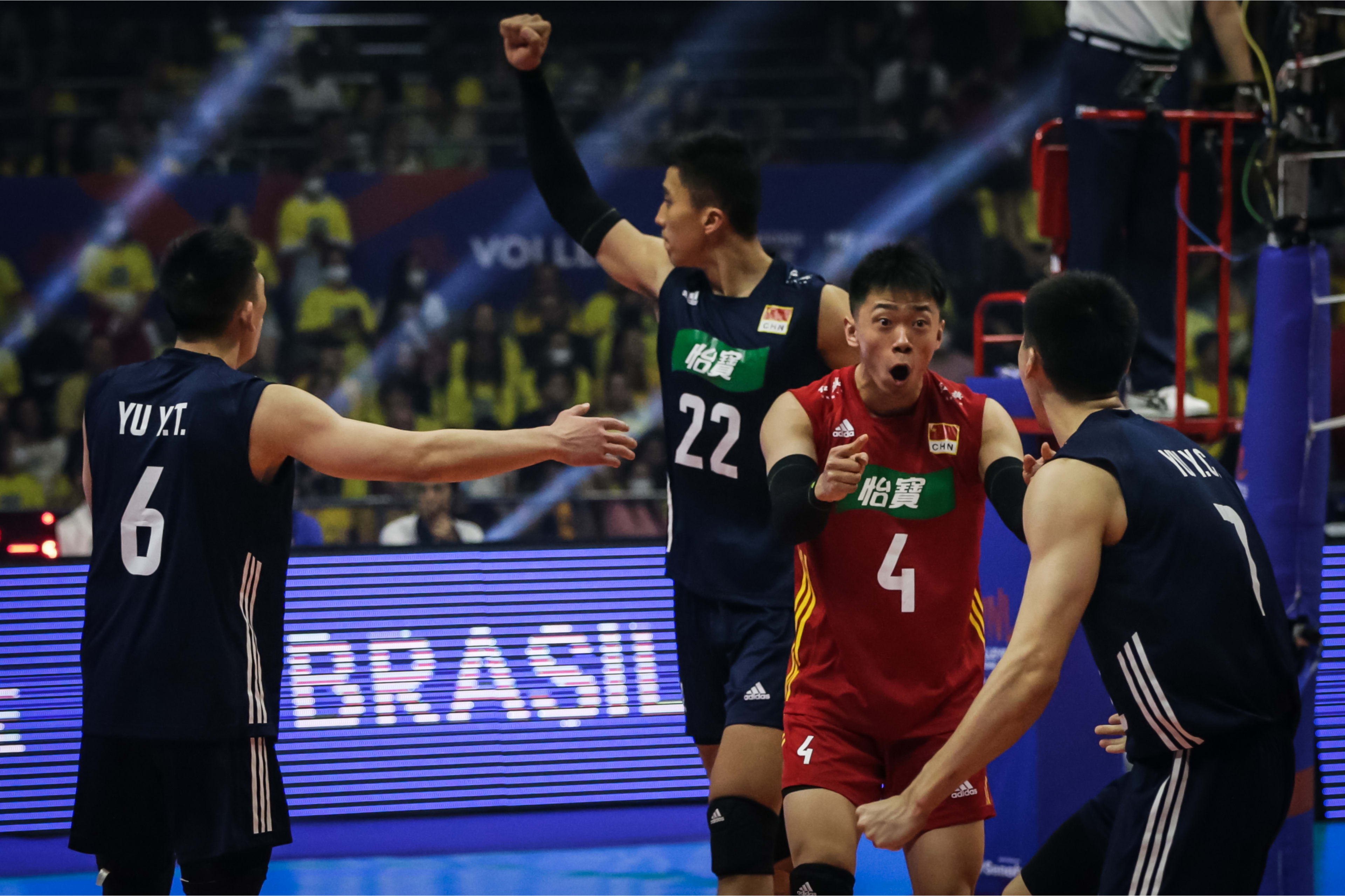 Đội tuyển bóng chuyền nam Trung Quốc bị xử thua Pháp 0-3 tại Nations League