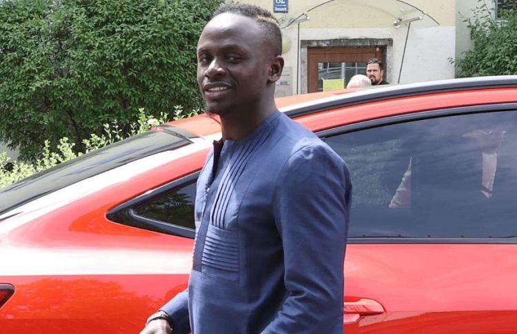 Sadio Mane lần đầu tiên trong trang phục Bayern Munich Sadio Mane lần đầu tiên trong trang phục Bayern Munich
