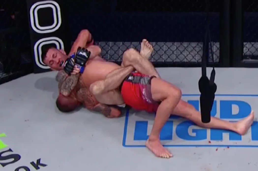 PFL MMA: Cựu vô địch UFC Anthony Pettis chịu thua Steve Ray bởi đòn khóa cực hiếm