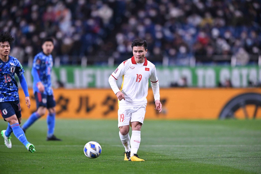 Lương của Quang Hải ở Pau FC thấp hơn nếu ở lại V.League?