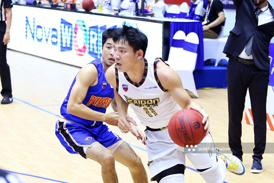 Hanoi Buffaloes trải qua chuỗi “khát điểm" lịch sử, Saigon Heat ngược dòng điên rồ