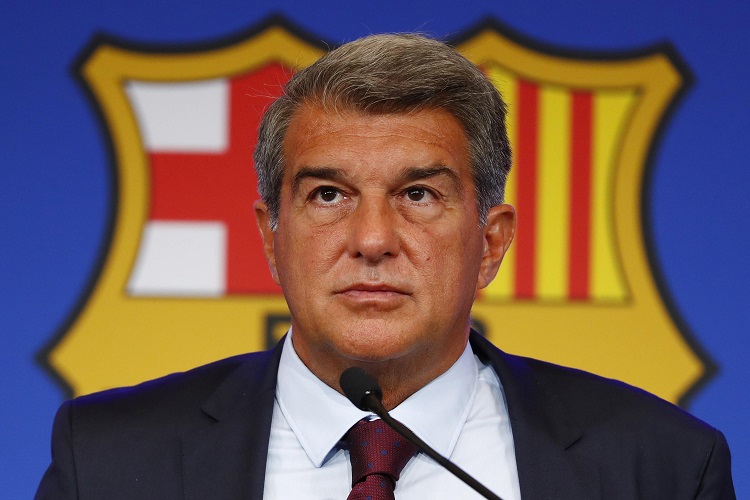 Barca kiếm 200 triệu euro nhưng vẫn gặp khó về chuyển nhượng