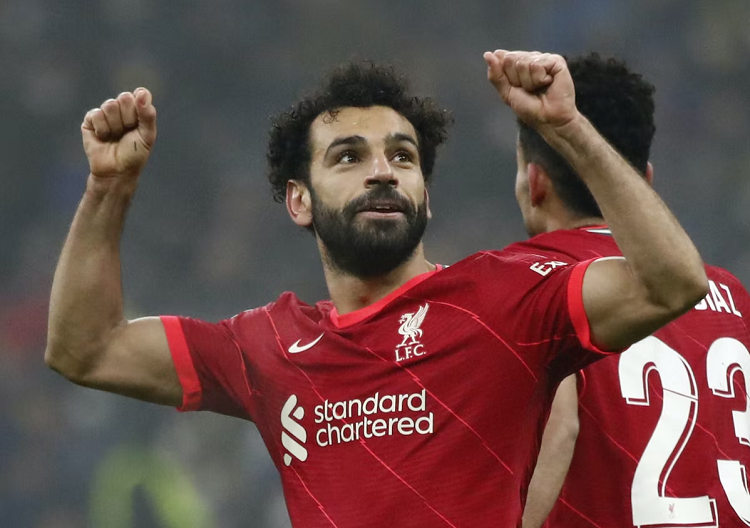 Salah suýt gây sốc trở lại Chelsea trước khi gia hạn với Liverpool