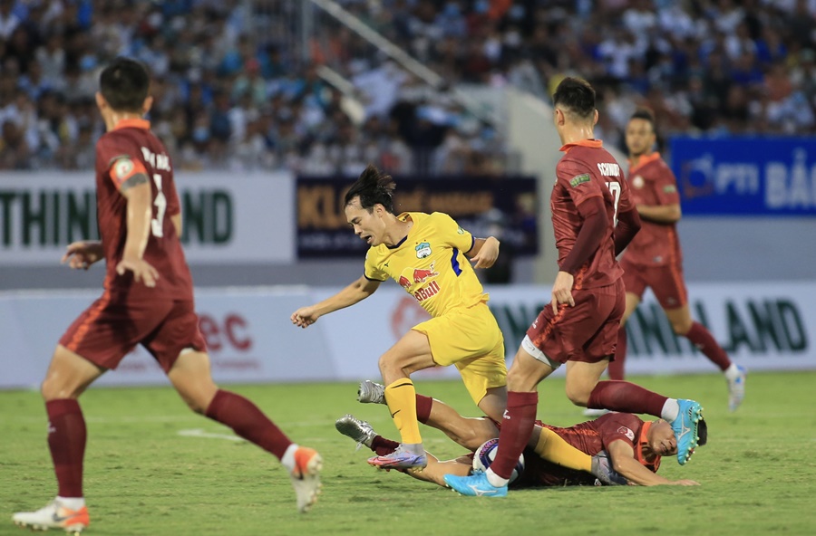 Không thắng 5 trận, HAGL có khởi đầu tệ nhất ở V.League?