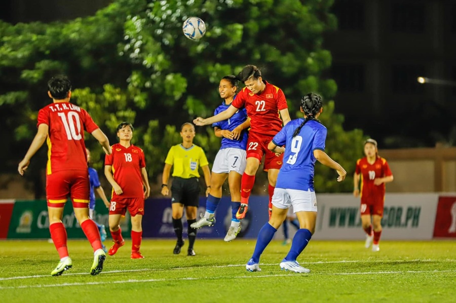 Thắng 3-0, HLV Mai Đức Chung khen bóng đá nữ Campuchia phát triển nhanh