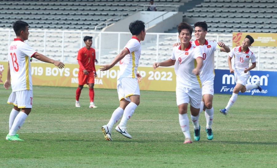 Kết quả U19 Việt Nam 3-1 U19 Myanmar: Chạy đà hoàn hảo trước trận gặp U19 Thái Lan Kết quả U19 Việt Nam 3-1 U19 Myanmar: Chạy đà hoàn hảo trước trận gặp U19 Thái Lan