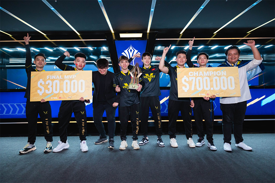 Vô địch AIC 2022, V Gaming trở thành đội tuyển Liên Quân số 1 Việt Nam về tiền thưởng Vô địch AIC 2022, V Gaming trở thành đội tuyển Liên Quân số 1 Việt Nam về tiền thưởng