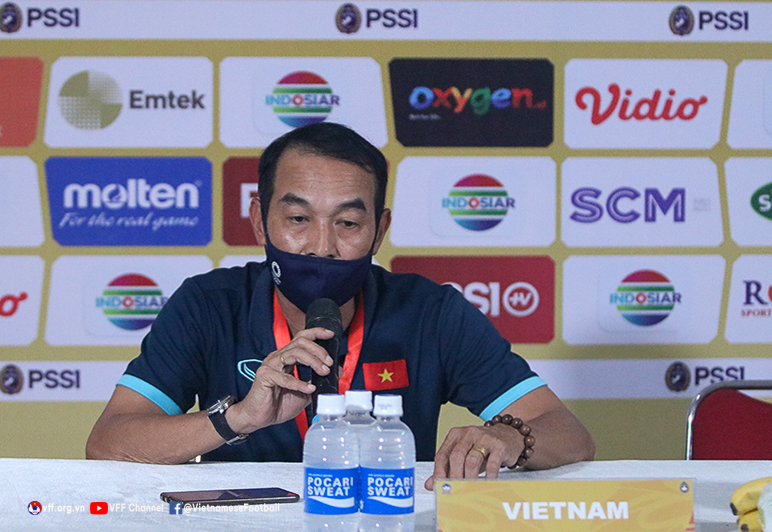 HLV Đinh Thế Nam chỉ ra nguyên nhân khiến U19 Việt Nam thua sốc trước U19 Malaysia