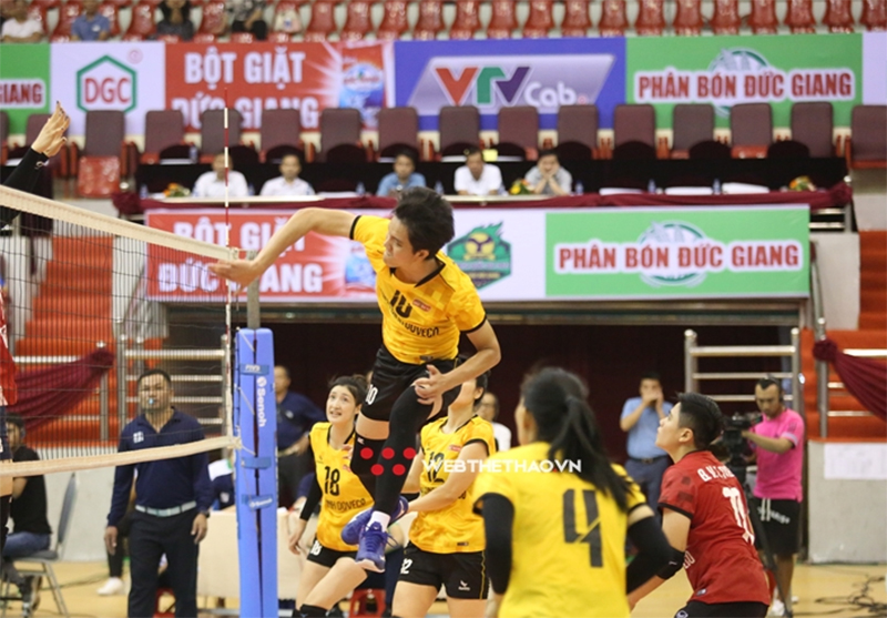 Không thể ngăn cản Bích Tuyền, Than Quảng Ninh một lần nữa ôm hận trước Ninh Bình Doveco