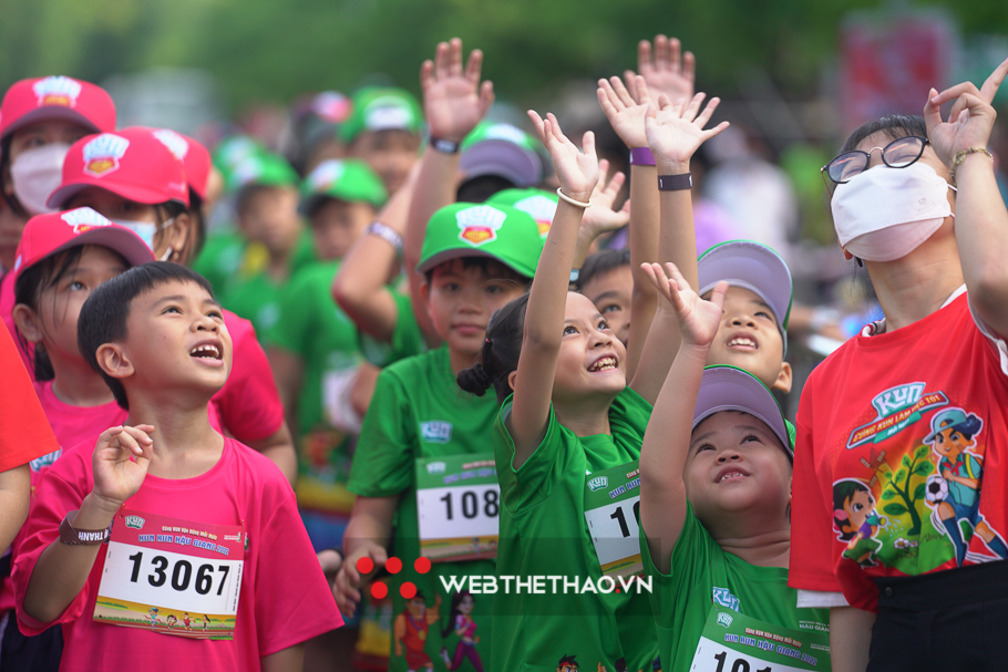 Đường chạy Kun-Kid Run siêu đáng yêu ở giải Marathon Vietcombank Mekong Delta Hậu Giang 2022 Đường chạy Kun-Kid Run siêu đáng yêu ở giải Marathon Vietcombank Mekong Delta Hậu Giang 2022
