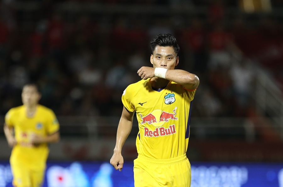 Biết Bùi Tiến Dũng bắt bài, Vũ Văn Thanh đánh lừa cựu đồng đội ở U23 Việt Nam
