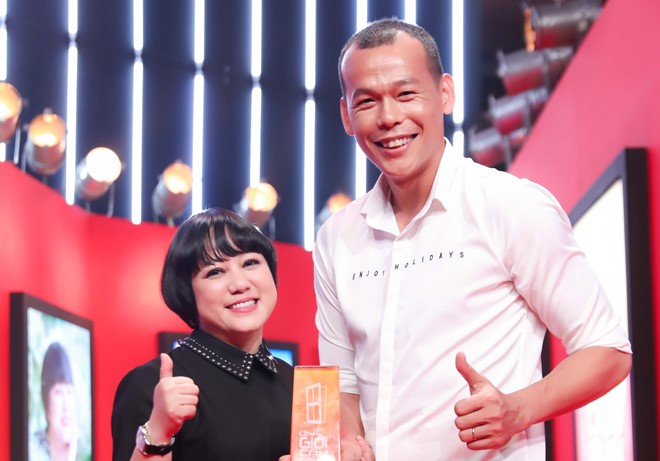 Bùi Tấn Trường “gia nhập” showbiz, bất ngờ đoạt cúp Ơn giời cậu đây rồi