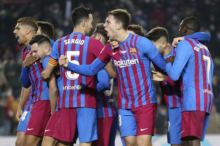 Real Madrid và Barca trong số 5 CLB lớn tham dự giải Soccer Champions Tour
