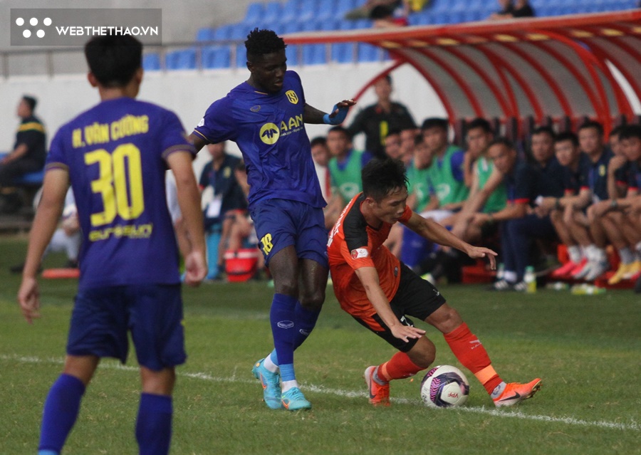 Vòng 9 V.League 2022: Nóng cả trong lẫn ngoài sân cỏ đại chiến SLNA vs Hải Phòng