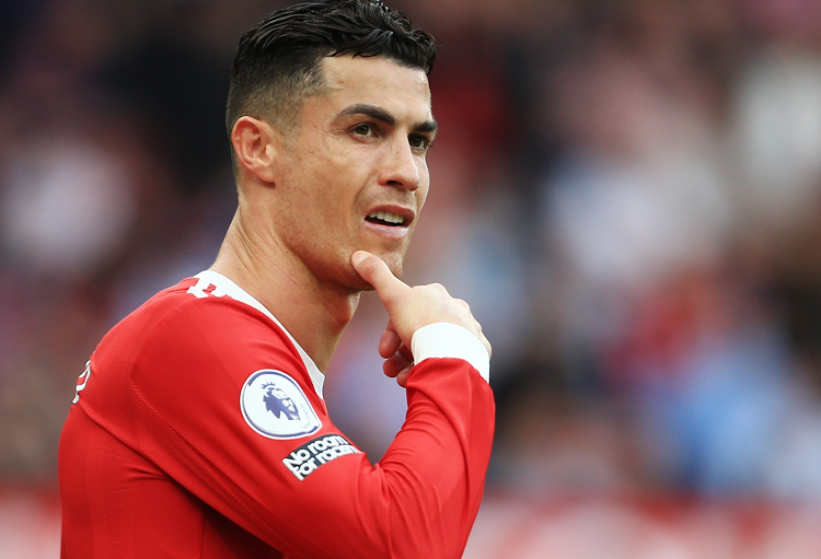Ronaldo ngạc nhiên khi MU đưa ra điều kiện chuyển nhượng