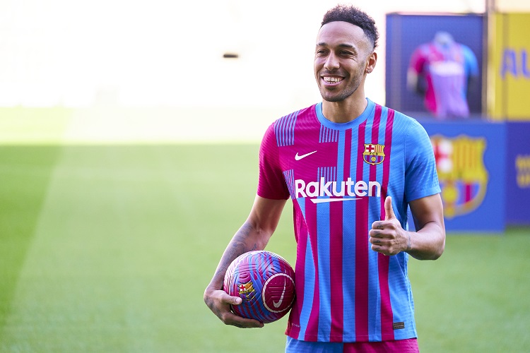 Tại sao Arsenal vẫn &ldquo;ăn mừng&rdquo; việc Aubameyang chấm dứt hợp đồng?
