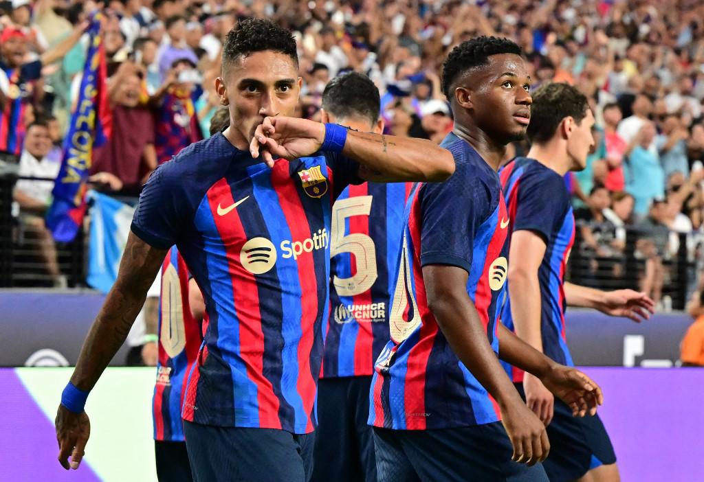 Đội hình ra sân Barcelona vs Juventus dự kiến: Rafinha so tài Di Maria