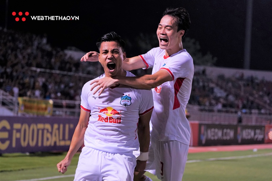 HAGL lột xác nhờ V.League 2022 đứt quãng... 4 tháng HAGL lột xác nhờ V.League 2022 đứt quãng... 4 tháng
