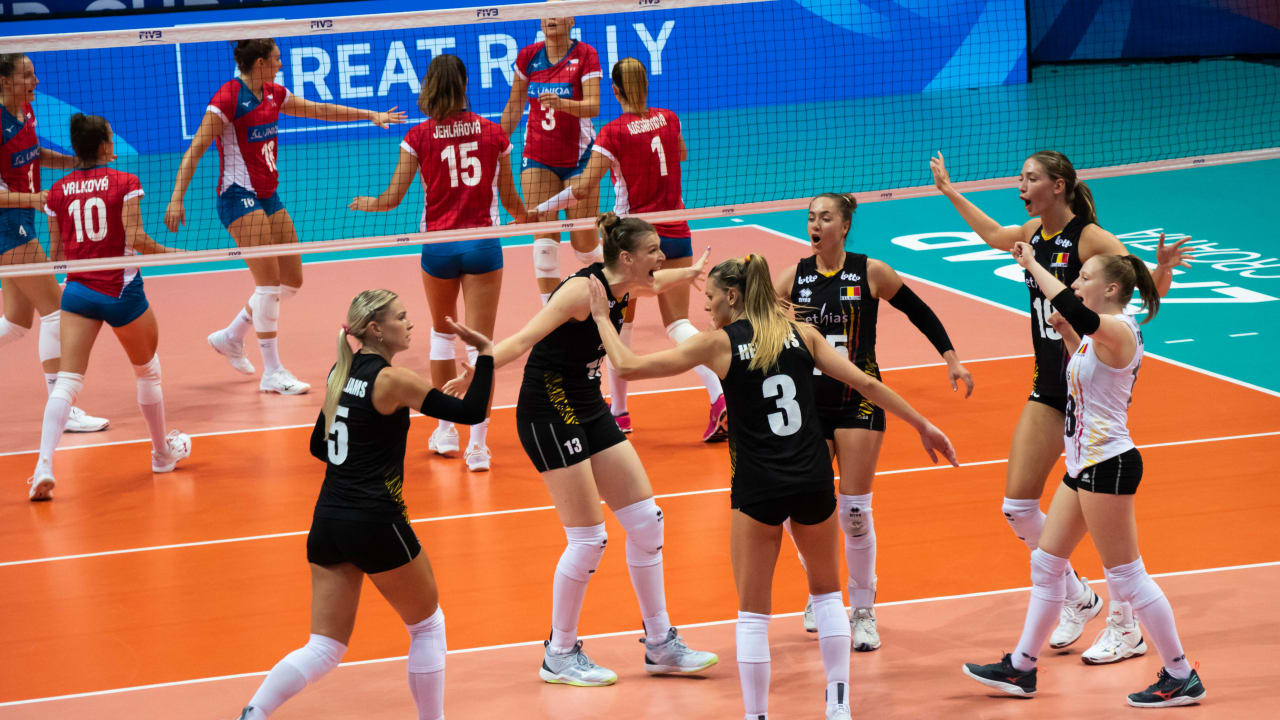 Khai màn giải bóng chuyền Challenger Cup 2022