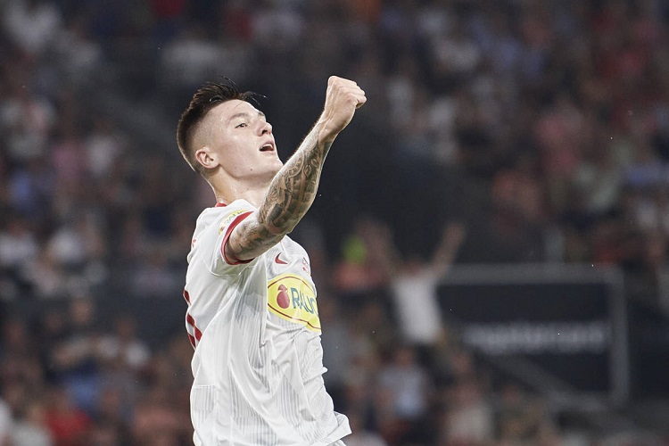 MU bị Salzburg “troll” về giá tiền đạo Benjamin Sesko