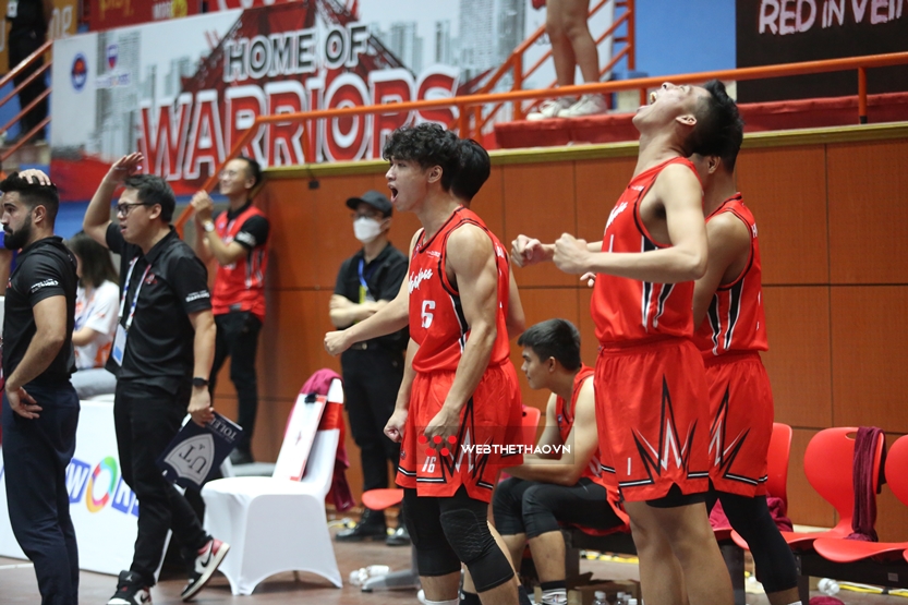 Muôn vàn cảm xúc của Thang Long Warriors trong chiến thắng trước Nha Trang Dolphins