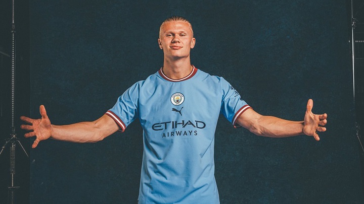 “Quái vật” Haaland tăng thêm 10 kg cơ bắp trước khi đến Man City