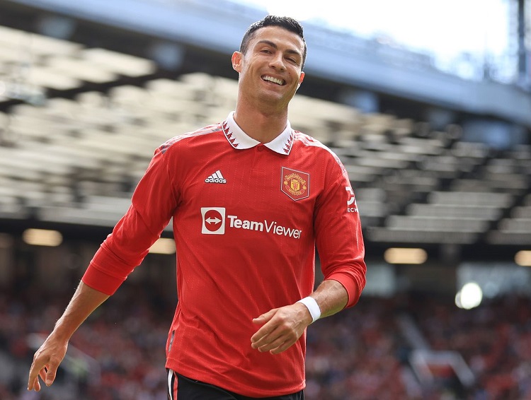 Ronaldo gửi thông điệp tới Ten Hag trước trận mở màn với MU
