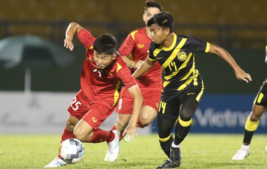 U19 Việt Nam đòi nợ thành công U19 Malaysia trong ngày ông Park, ông Gong dự khán