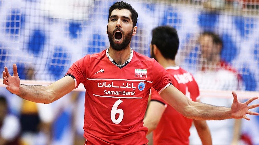 Đeo băng đội trưởng tuyển bóng chuyền Iran chỉ đúng 1 ngày vì tiền lương Đeo băng đội trưởng tuyển bóng chuyền Iran chỉ đúng 1 ngày vì tiền lương