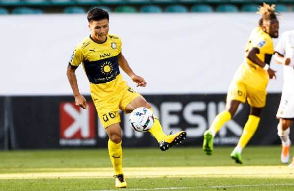 Báo Pháp chấm Quang Hải 3 điểm, thấp nhất ở Pau FC