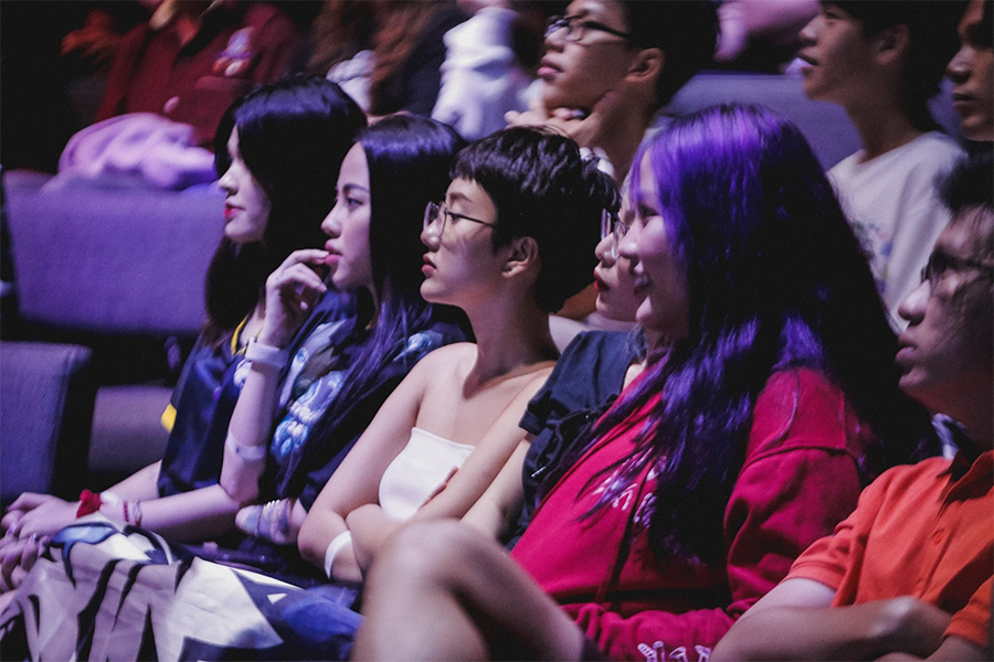 VCS vượt mặt LCS về số lượng người xem