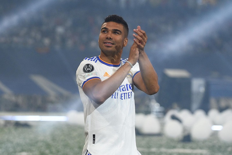 MU ch&iacute;nh thức gửi đề nghị &ldquo;triệu ph&uacute;&rdquo; để mua Casemiro từ Real Madrid