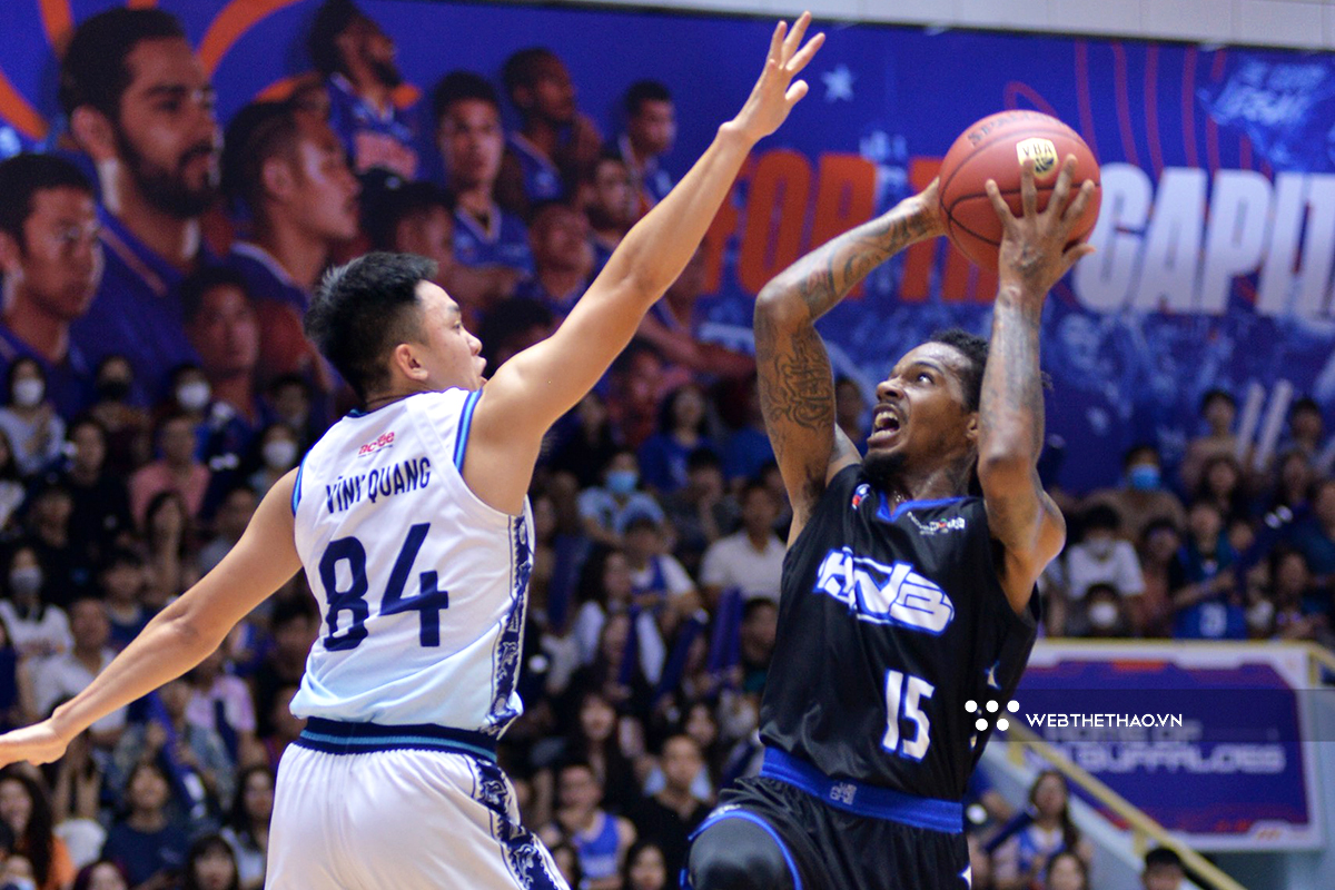 Hạ gục đối thủ tại Hoàng Mai, Hanoi Buffaloes trở lại VBA Finals sau 4 năm chờ đợi