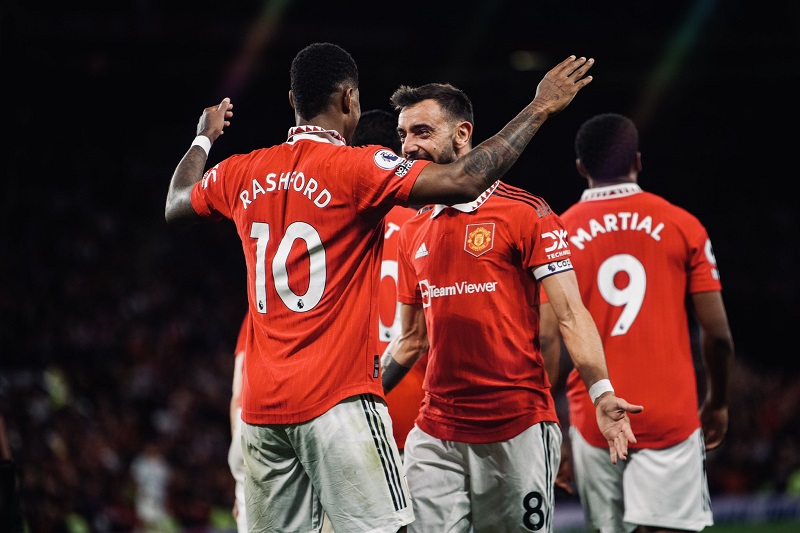 MU chạy nhiều hơn 19 km để thắng Liverpool