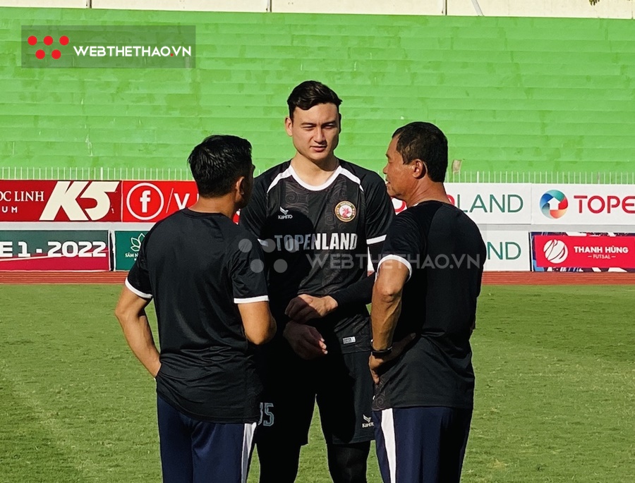 Đặng Văn Lâm chấn thương, chưa thể chào sân tại V.League 2022