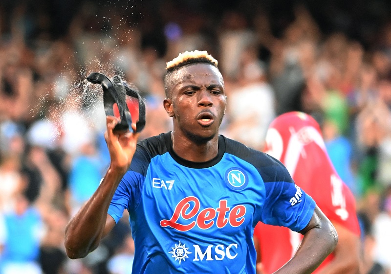 MU đề nghị 100 triệu euro và Ronaldo cho tiền đạo của Napoli MU đề nghị 100 triệu euro và Ronaldo cho tiền đạo của Napoli